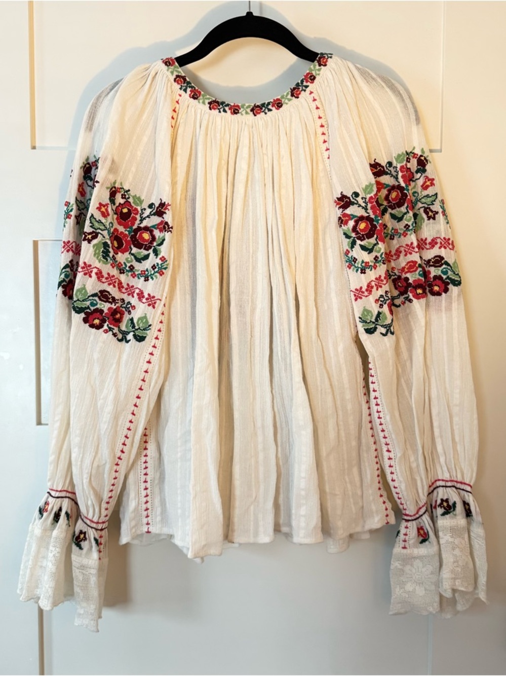 Ulla Johnson White Embroidered Floral Peasant Blouse - Picture 3 of 6